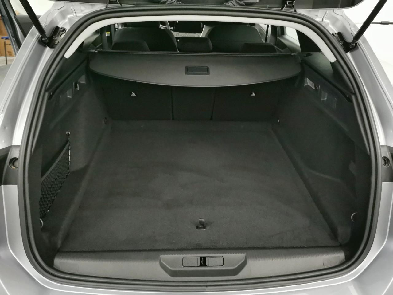 Peugeot 308 sw hybrid 145 e-dcs6 style — photo 14