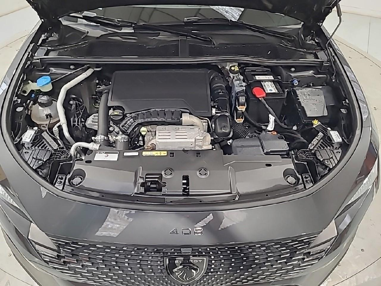 Peugeot 408 puretech 130 ch s&s eat8 allure pack — photo 15