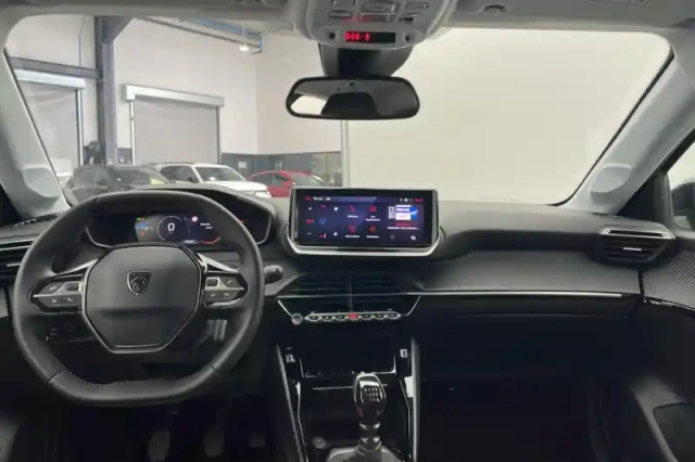 Peugeot 208 100 s&amp;s bvm6 — photo 9
