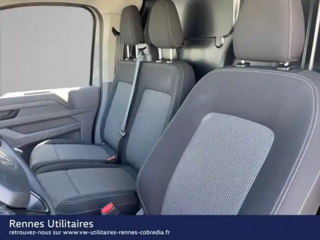 Volkswagen Transporter fg van l1 2.0 tdi 110ch business — photo 9