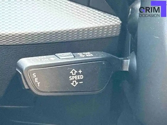 Audi Q2 35 tfsi 150 s tronic 7 — photo 29