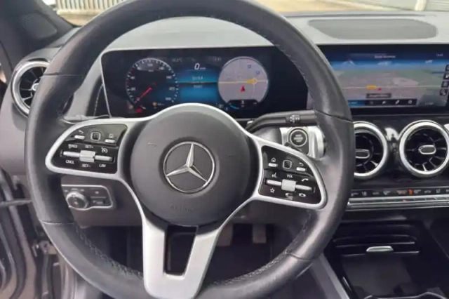 Mercedes Glb 200 7g-dct — photo 18