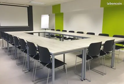 Location Bureau - Salle réunion/Formation -20personnes-