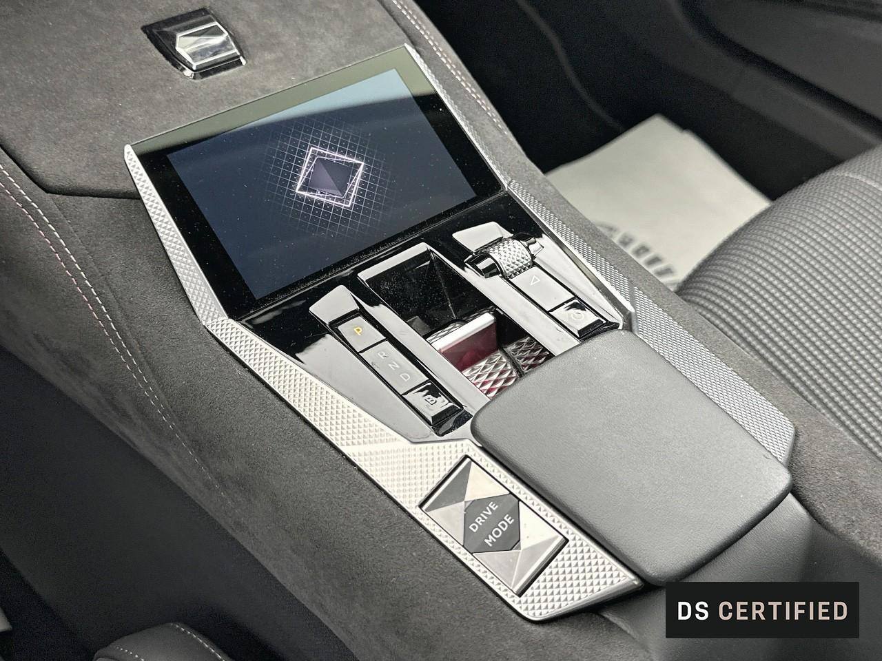 Ds Ds 4 hybride e-tense 225 eat8 performance line+ — photo 32