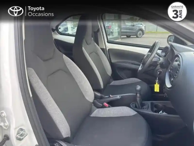 Toyota Aygo X 1.0 vvt-i 72ch active business my23 — photo 6