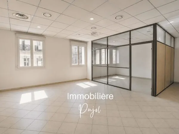 Local 2 pièces 85 m²
