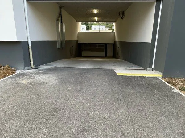 Stationnement Location Chenôve   50€