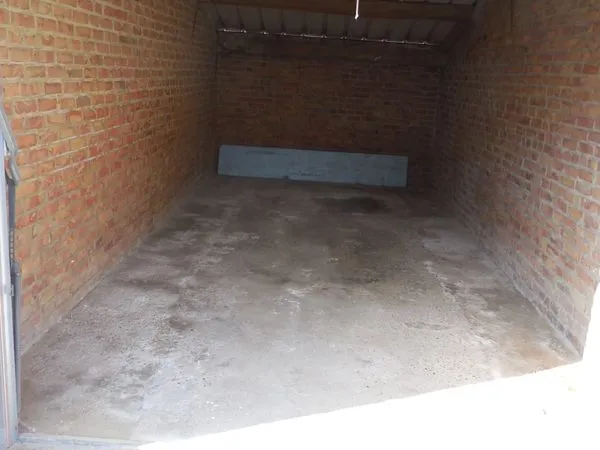 Garage à louer
