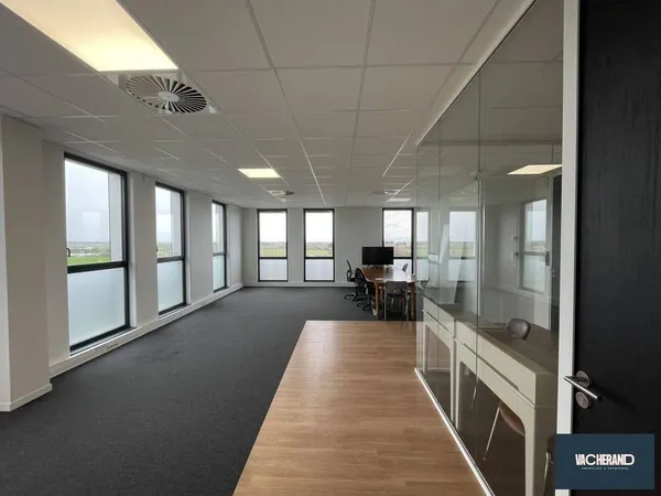 Bureaux 327 m²
