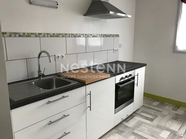 Appartement T2 au coeur de Landerneau avec balcon et place de parking