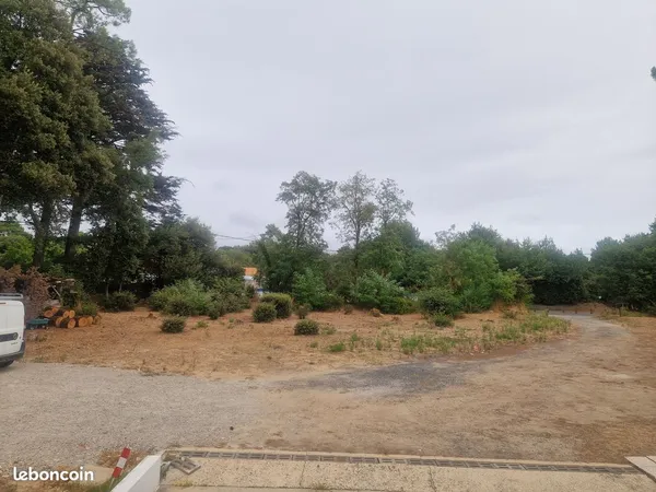 Terrain proche bourg st hilaire de riez