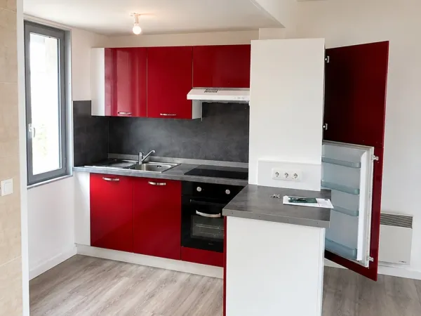 GAN - 64 - Maison de ville rénovée de 57 m² - Idéale pour un premier achat ou un investissement loca