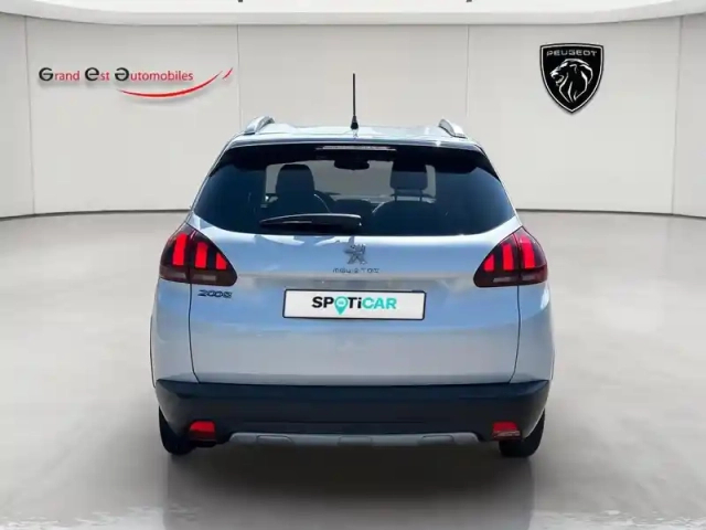 Peugeot 2008 1.2 puretech 110ch e6.c allure s&amp;s eat6 — photo 4