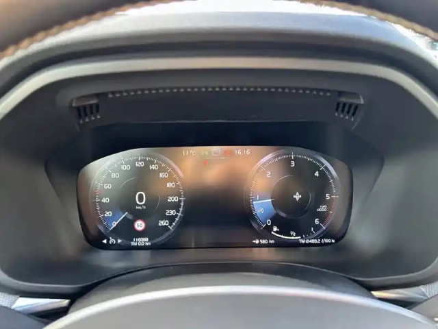 Volvo Xc60 d4 awd 190 ch — photo 10