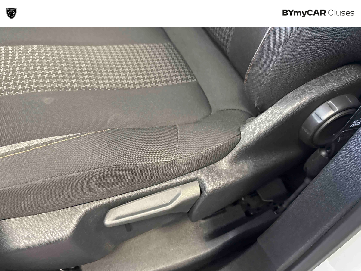 Peugeot 3008 BlueHDi 130ch S&amp;S BVM6 — photo 18