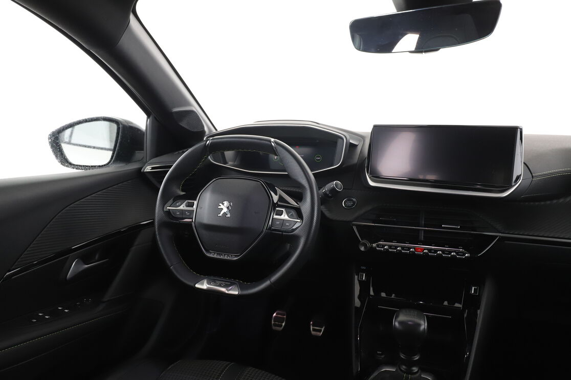 Peugeot 208 1.5 Blue-HDi GT — photo 12