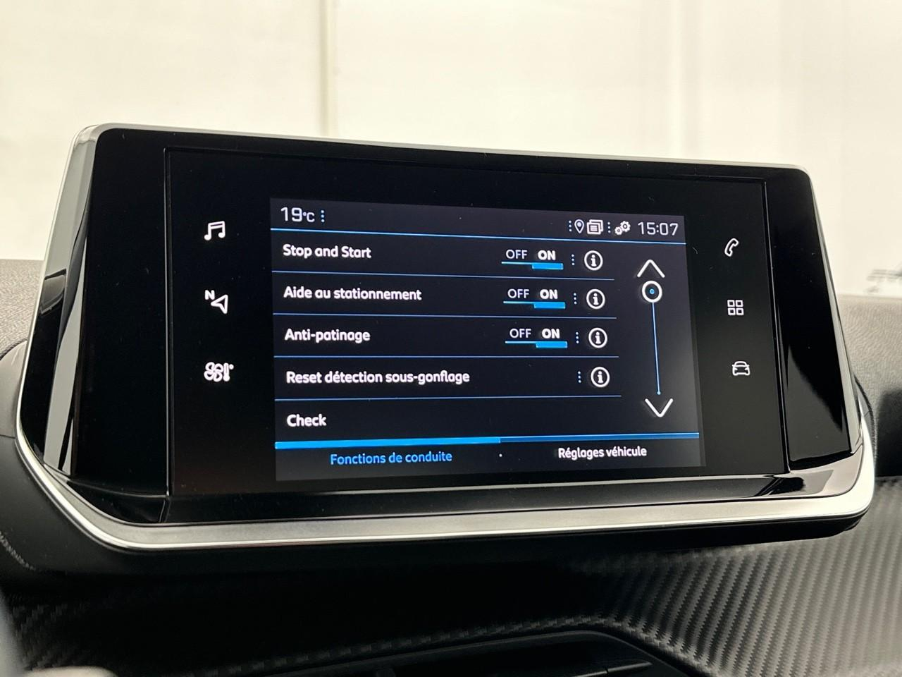 Peugeot 2008 puretech 100 s&s bvm6 allure — photo 24
