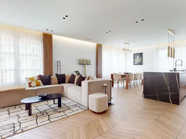 Triangle d'Or - Bien d'exception de 126 m2 en étage élevé avec