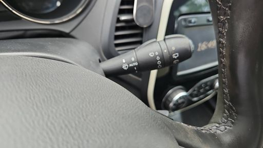 Renault Captur 0.9 TCe 90 - Zen – 2018 – 142222 km – Essence – Boîte Manuelle — photo 11