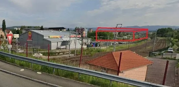 Local commercial 1562 m²