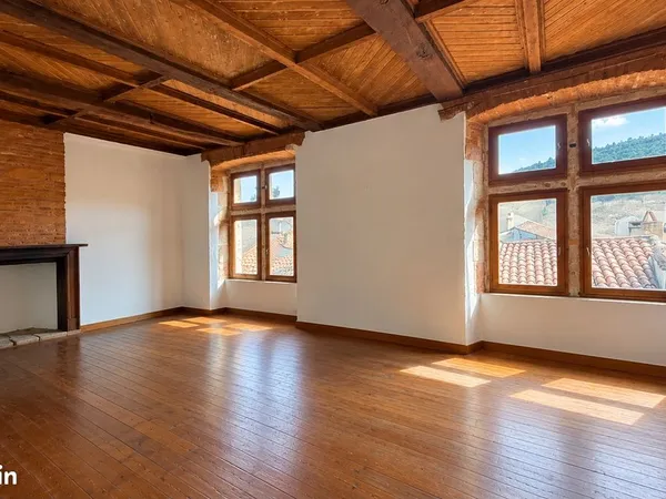Appartement élégant centre de Cahors proche Halle