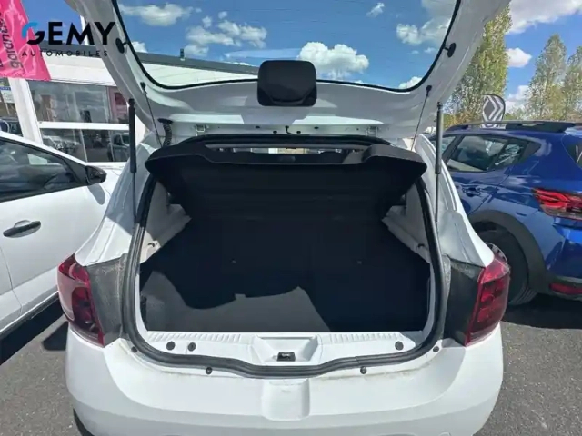 Dacia Sandero sce 75 — photo 6