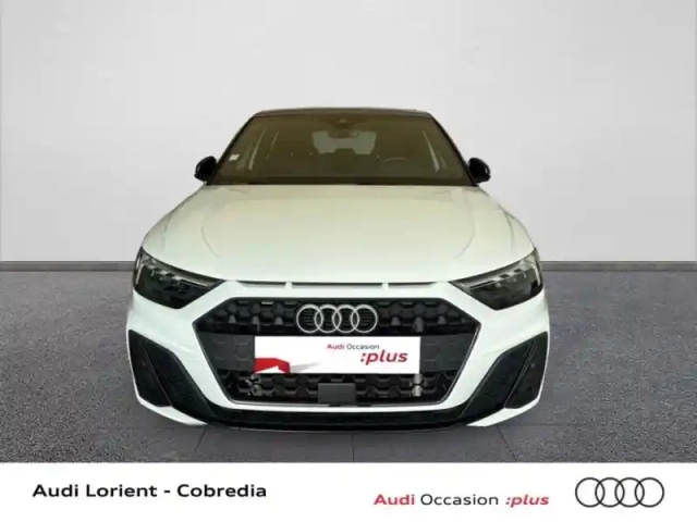 Audi A1 sportback 30 tfsi 110ch s line — photo 2