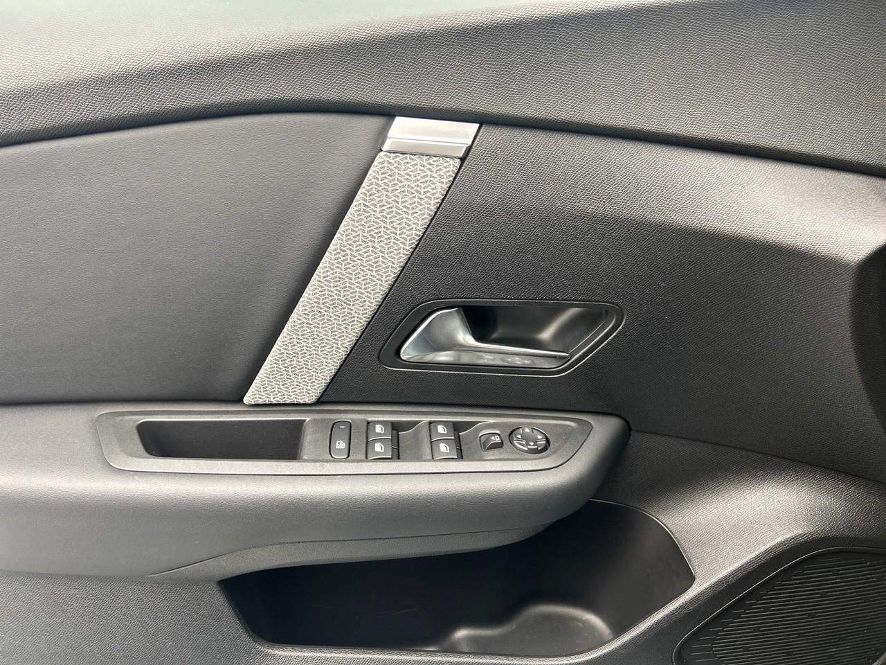 Citroën C4 puretech 130 s&s eat8 feel pack — photo 29