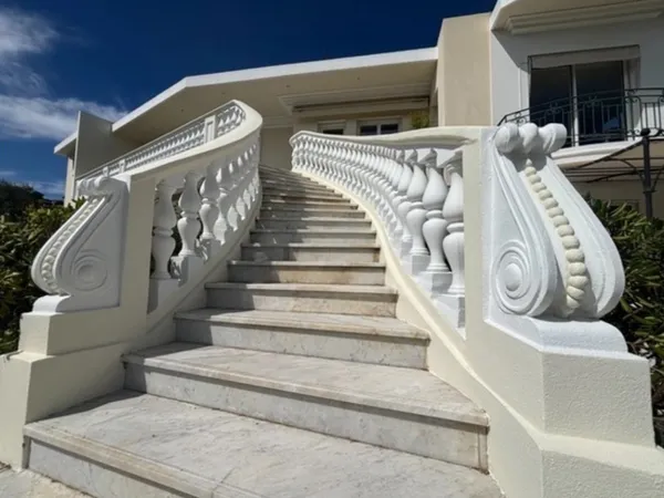 Villa 5 pièces 233 m²