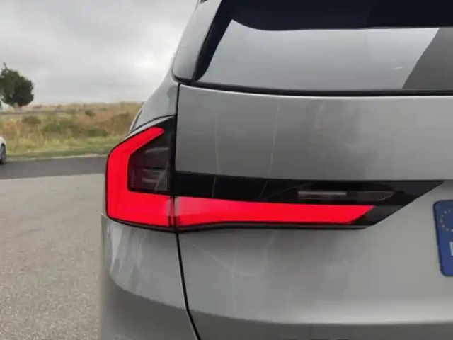 Bmw X1 sdrive18d 150ch xline — photo 15