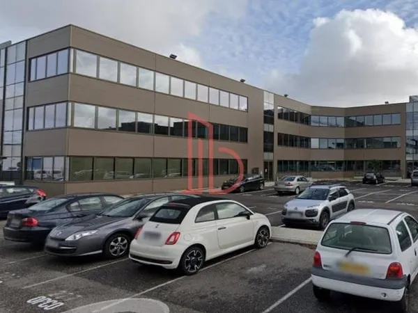 Bureaux 174 m²