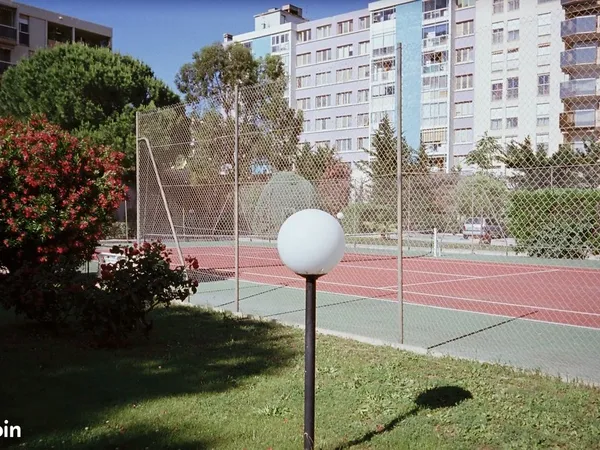 T1 meuble centre hyeres