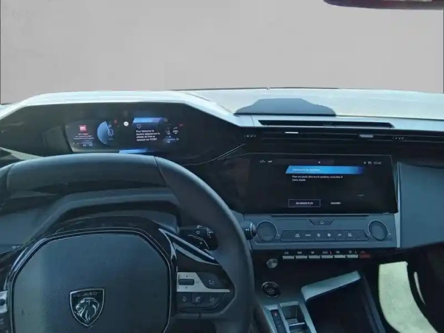 Peugeot 308 sw hybrid 145 e-dcs6 — photo 8