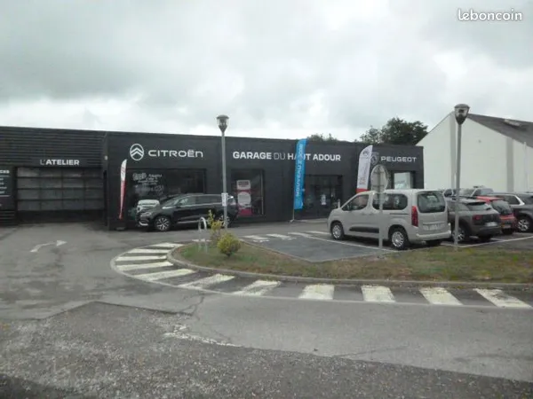 Garage automobiles