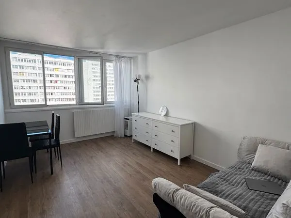 Appartement Location Paris 1p 28m² 1100€