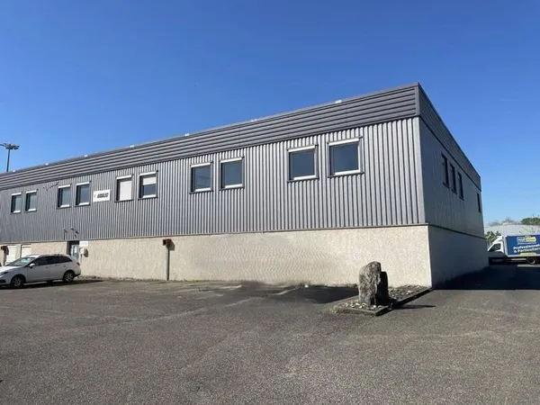 Bureaux 3 pièces 150 m²