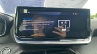 Peugeot 2008 1.2 Hybrid 145ch Allure e-DCS6 — photo 29
