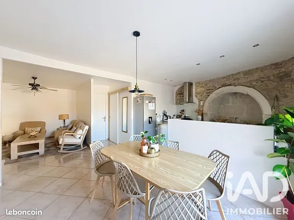 Local 3 pièces 76 m²