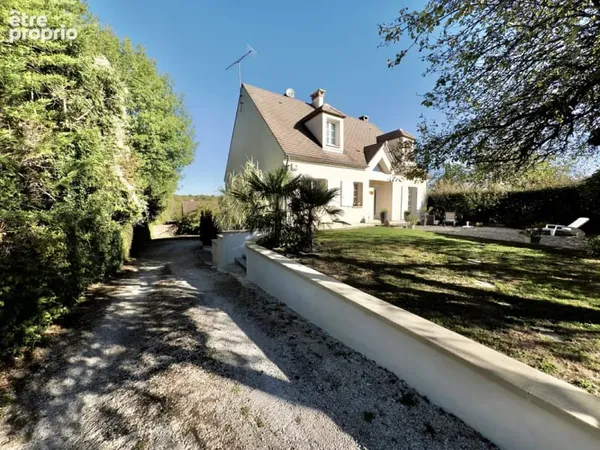 Maison 8 pièces 165 m² à vendre à Fontaine-Le-Port (77590)