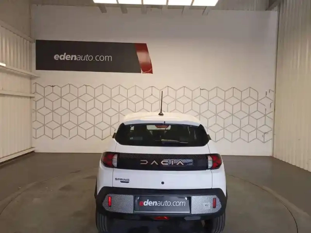 Dacia Spring electric 100 — photo 52