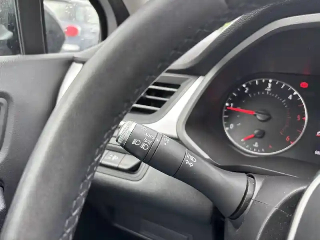 Renault Captur blue dci 95 — photo 31