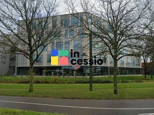 Bureau 357 m²
