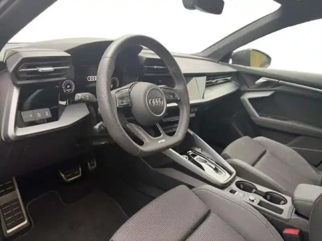 Audi A3 tfsi e hybride rechargeable 204 s tronic 6 s line — photo 9