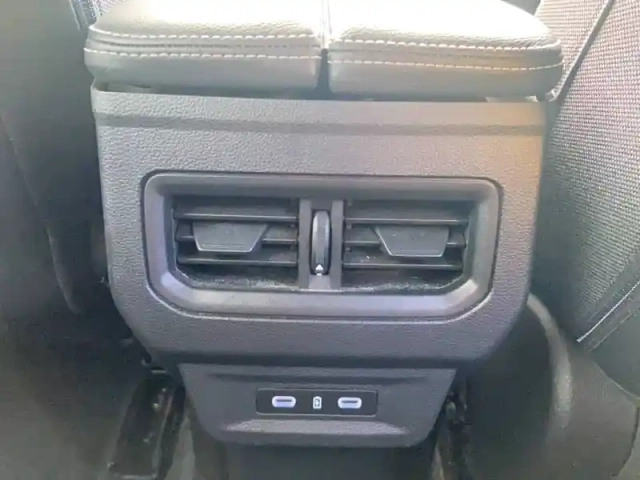 Renault Austral mild hybrid 160 auto — photo 17