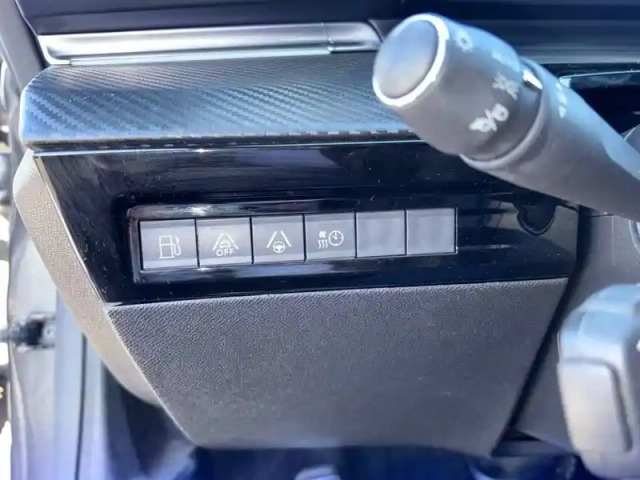 Peugeot 508 hybrid 225 e-eat8 — photo 15