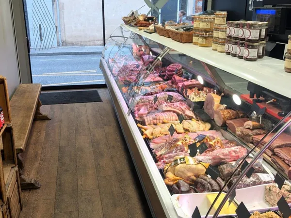 BOUCHERIE DE QUARTIER A CEDER