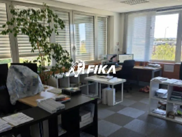 Bureaux 218 m²