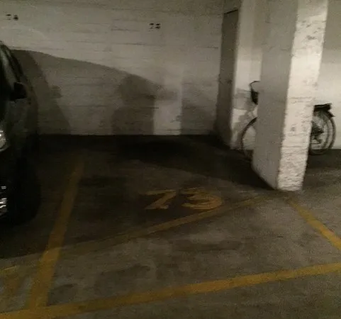 Parking en sous-sol rue Spontini 75116 Paris