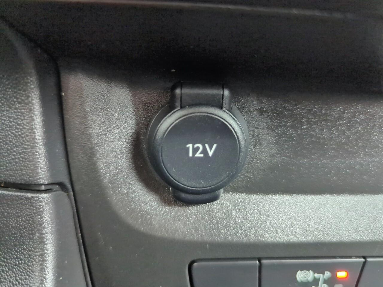 Citroën C3 puretech 110 s&s eat6 shine — photo 25