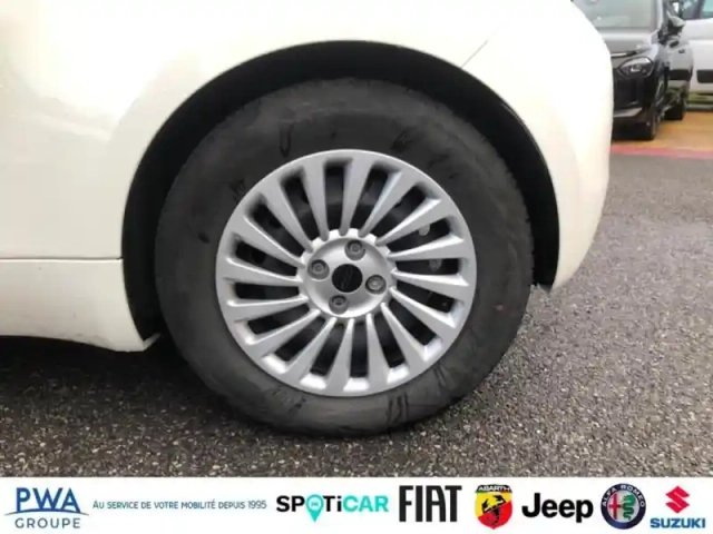Fiat 500 e 95ch icône — photo 3